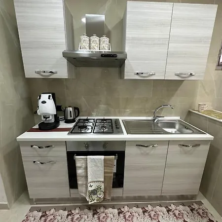 Chloehouse * Naples
